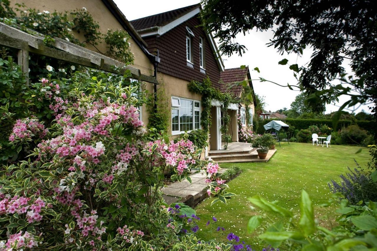Deverill End Warminster Bagian luar foto