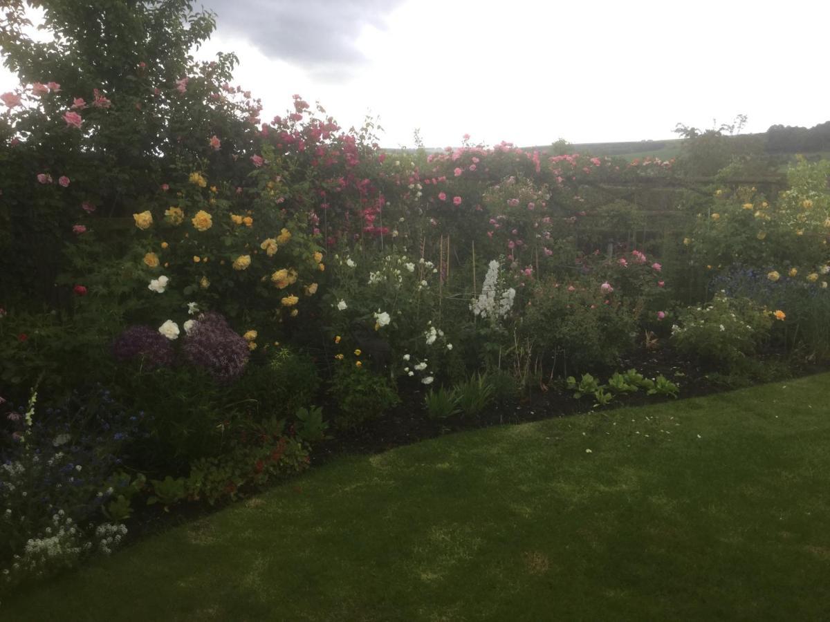 Deverill End Warminster Bagian luar foto