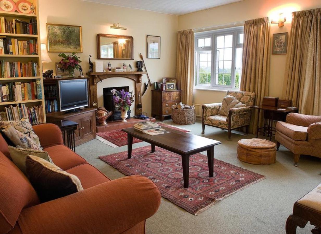 Deverill End Warminster Bagian luar foto
