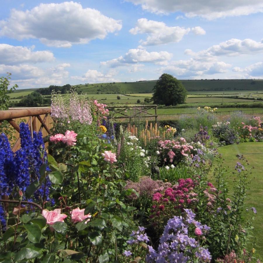 Deverill End Warminster Bagian luar foto