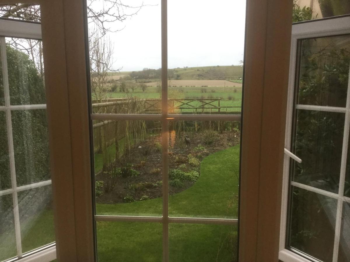 Deverill End Warminster Bagian luar foto