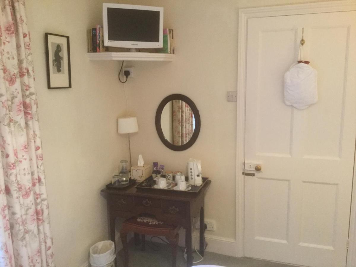 Deverill End Warminster Bagian luar foto