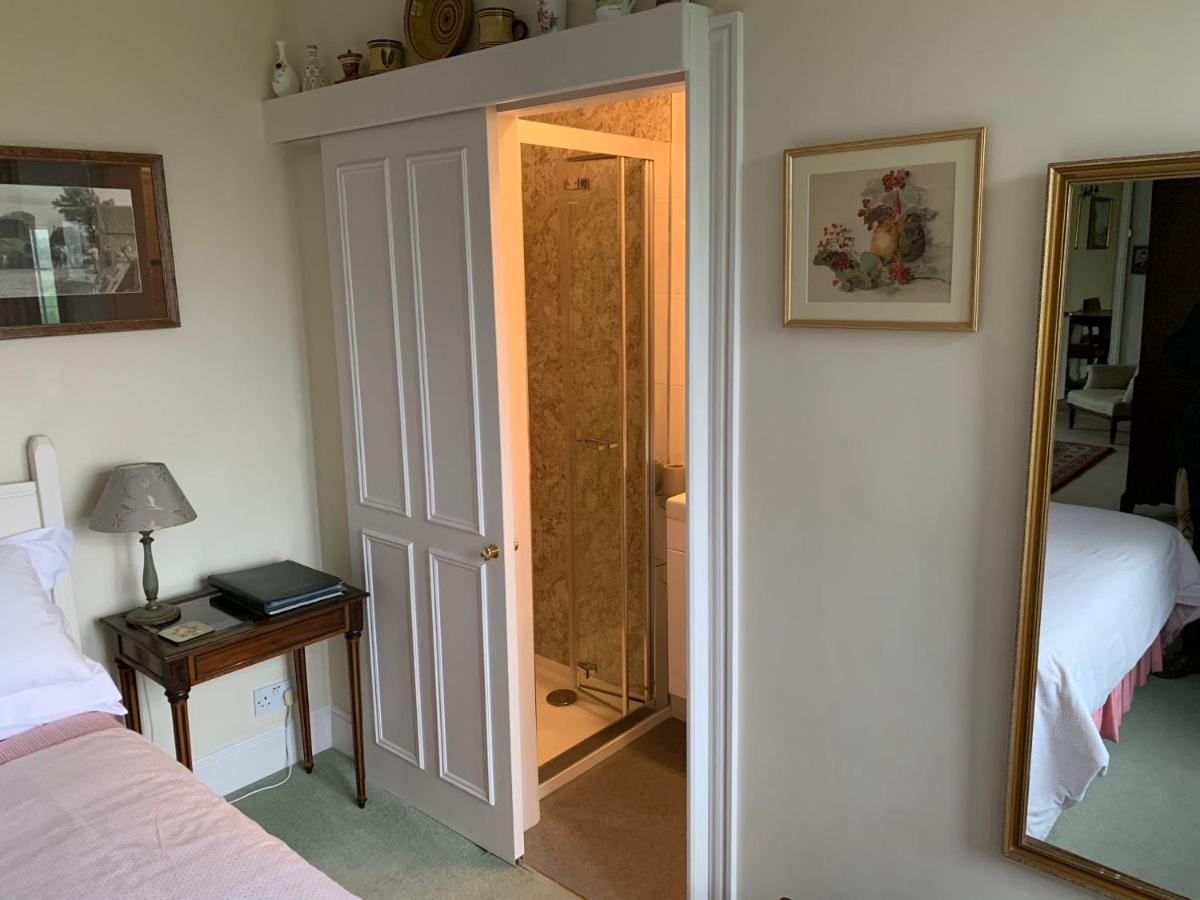 Deverill End Warminster Bagian luar foto